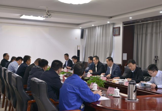 集团公司领导乐江华到AK集团官网(中国)官方网站公司调研指导工作