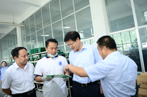 山东理工职业学院院长孙琪到AK集团官网(中国)官方网站公司走访调研